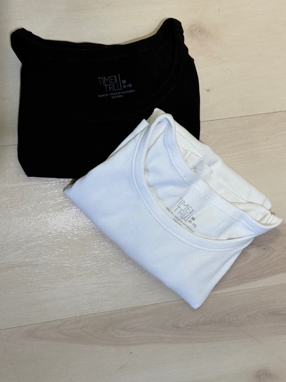 Time & Tru White & Black T-Shirt Bundle Size M